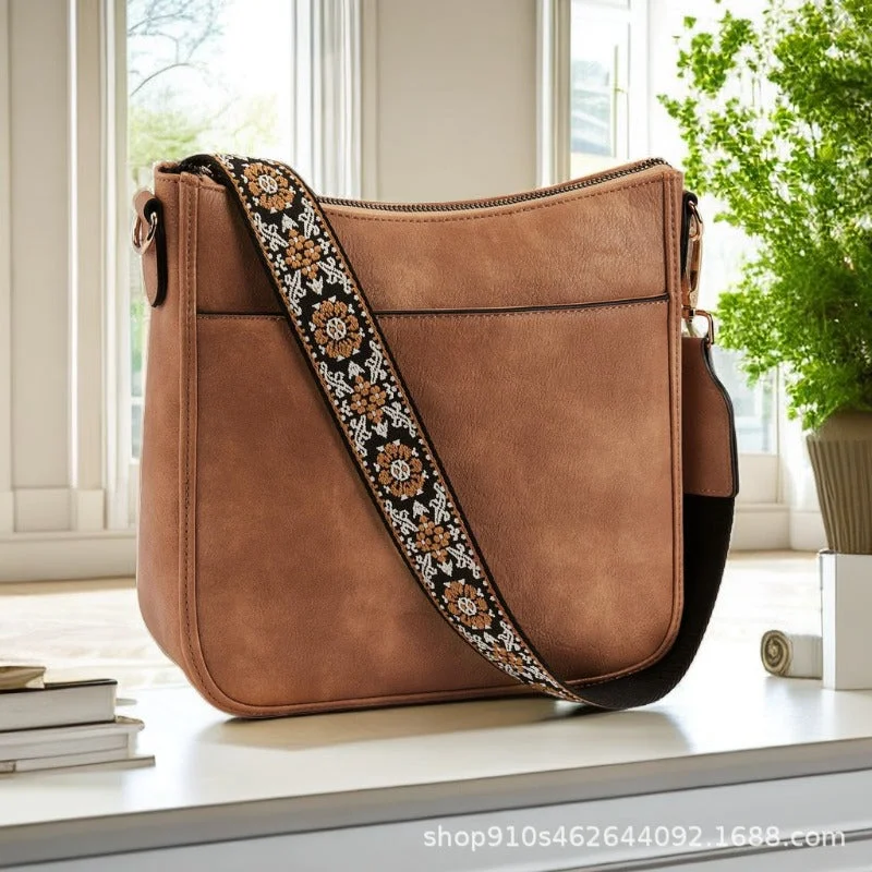 Hot Sale Wholesale Retro Solid Color Matching Shoulder Strap Large Capacity Multifunctional Shoulder Bags Fashion Bags With Huge Discounts