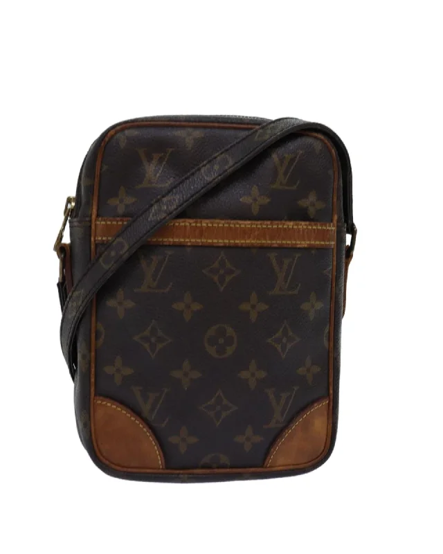 Flash Sale On Premium Bags LOUIS VUITTON Pochette Accessoires Monogram Canvas Crossbody Bag M51240 Brown Elegant Purses, Shop & Save Flash Sale On Premium Bags LOUIS VUITTON Pochette Accessoires Monogram Canvas Crossbody Bag M51240 Brown Elegant Purses, Shop & Save