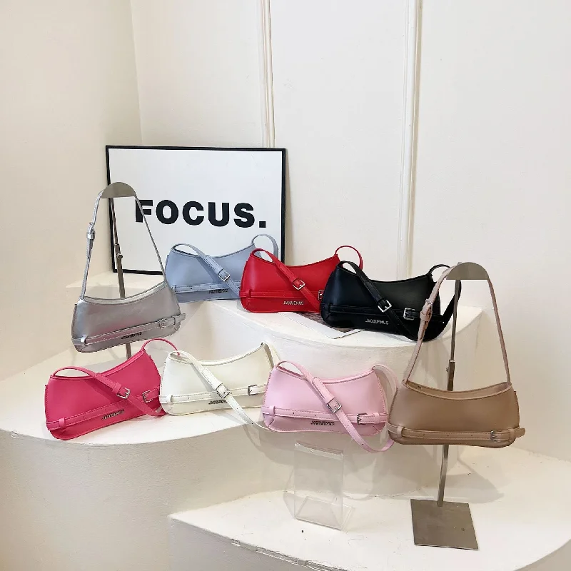 Fashionable Comfort Promotions Wholesale Vintage Baguette Handbag Shoulder Bag Trendy And Timeless Handbags Now On Sale Fashionable Comfort Promotions Wholesale Vintage Baguette Handbag Shoulder Bag Trendy And Timeless Handbags Now On Sale
