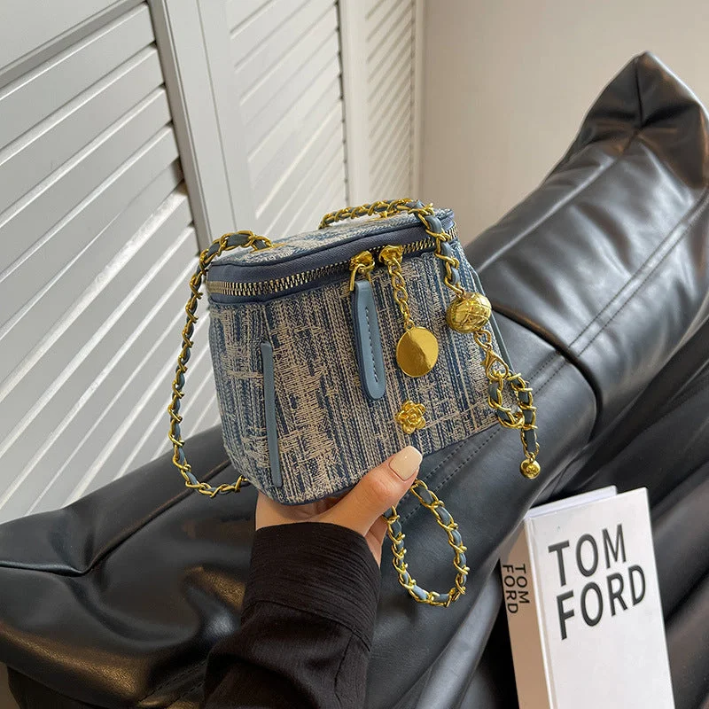 Inspired Bags For Modern Sophistication Wholesale Versatile Fashion Denim Striped Blue Crossbody Bucket Bag Premium Quality Bags, Budget Prices Inspired Bags For Modern Sophistication Wholesale Versatile Fashion Denim Striped Blue Crossbody Bucket Bag Premium Quality Bags, Budget Prices