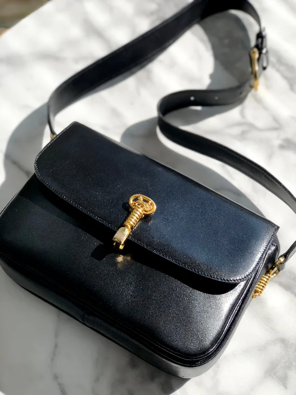 Halloween-Themed CELINE Twist Horse carriage Crossbody Shoulderbag Black Vintage Old CELINE jhk8y5 Elegant Purses At Clearance Prices Halloween-Themed CELINE Twist Horse carriage Crossbody Shoulderbag Black Vintage Old CELINE jhk8y5 Elegant Purses At Clearance Prices