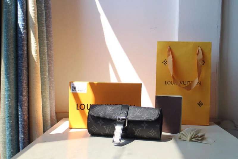 Luxury Fashion Discounts Zynteeqs - Latest - 2053 Best Deals On Premium Handbags