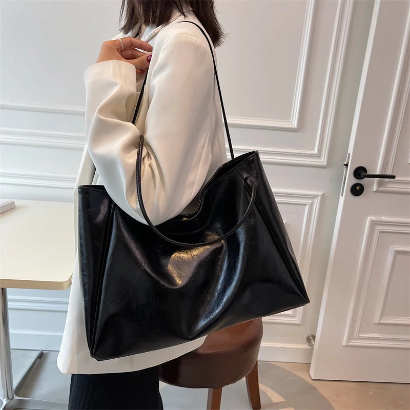 Best-Sellers Wholesale Casual, Fashionable, Simple, Large Capacity Commuting Shoulder Bags Luxury Totes, Affordable Prices Best-Sellers Wholesale Casual, Fashionable, Simple, Large Capacity Commuting Shoulder Bags Luxury Totes, Affordable Prices