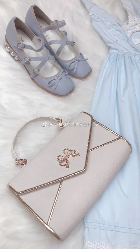 grayish white