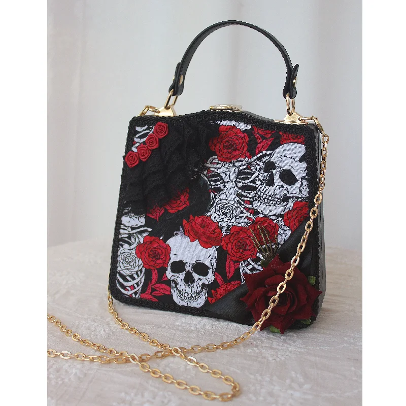 bag with mental chain