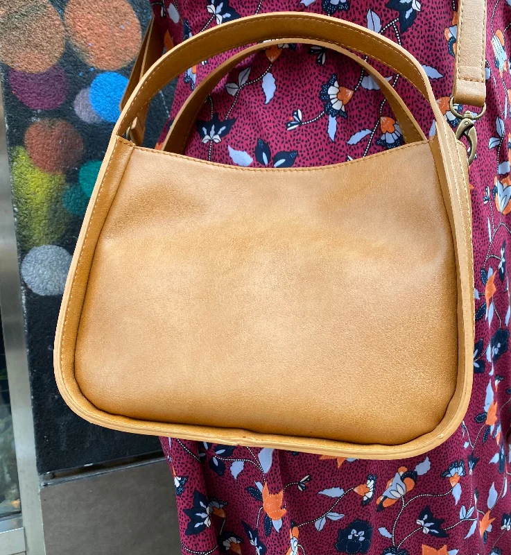 Elizabeth Handbag in Camel from Novacas Stylish Bags, Unbeatable Prices