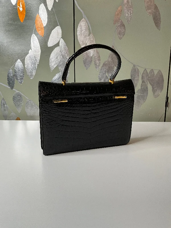 Vintage 1950s Black Reptile Leather Envelope Purse Handbag Affordable Elegance, Grab Yours Vintage 1950s Black Reptile Leather Envelope Purse Handbag Affordable Elegance, Grab Yours