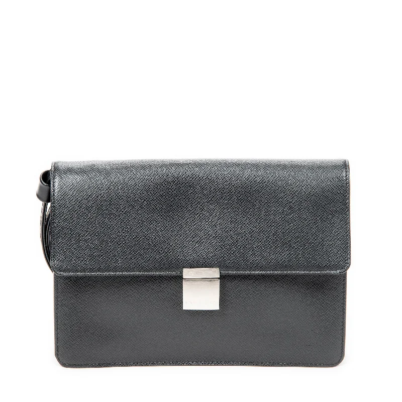 Selenga Clutch Your Perfect Bag At The Perfect Price