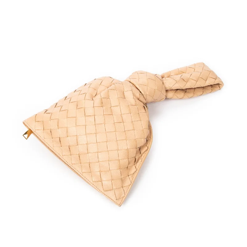 Twist Clutch Limited-Stock Bag Clearance – Hurry