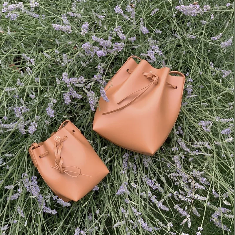 ‘Madrid' Camel Smooth Leather Bucket Bag Best-Selling Bags Now At Exclusive Promotional Prices ‘Madrid' Camel Smooth Leather Bucket Bag Best-Selling Bags Now At Exclusive Promotional Prices