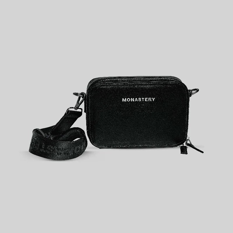 FANNYPACK SHUM BLACK Premium Handbags With A Touch Of Elegance