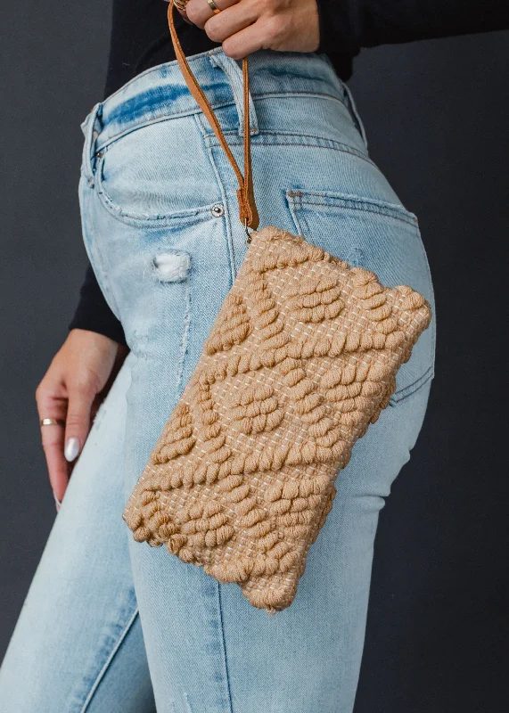 WOVEN-524 Stylish Handbags At Unbeatable Discounts