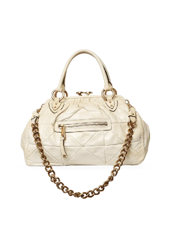 MÉDIUM STAM BAG Premium Handbags With A Touch Of Elegance